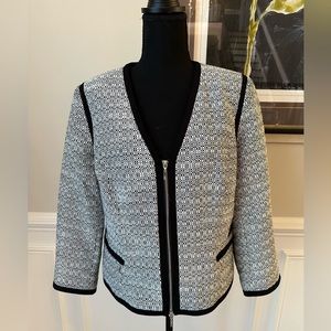 NWT White House black market - 3/4 sleeves - zipper front jacket